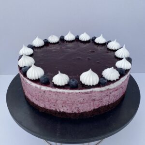 Áfonyás csokis brownie torta egybe